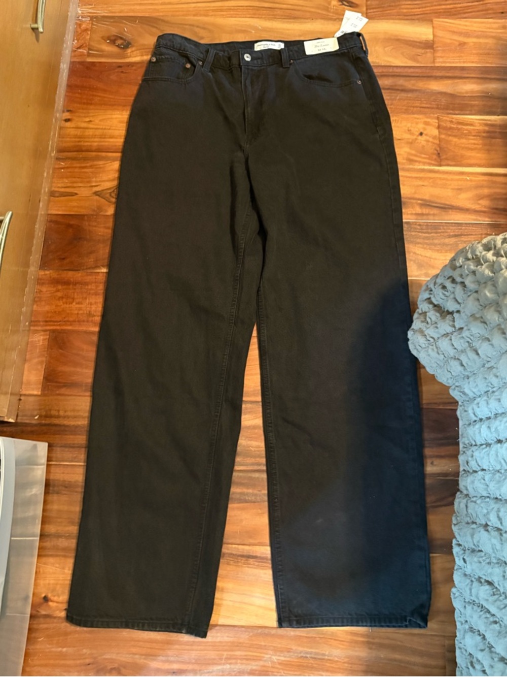 NWT‎ Abercrombie & Fitch The Loose Jeans 32 Long Black High Rise Straight (0534)